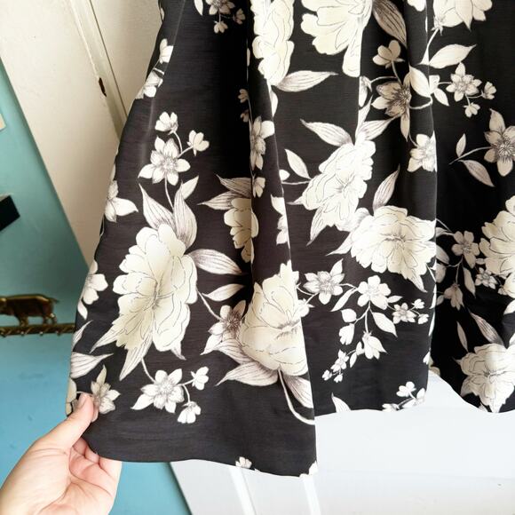 Eliza J Floral Pleated Circle Skirt Black Cream Wedding Guest Cocktail Size 2 - Picture 5 of 13